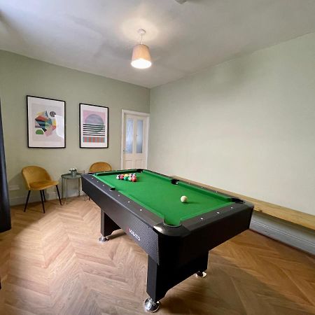 Edwardian City Centre House For Big Groups, Offroad Parking & Hot Tub! 卡迪夫 外观 照片