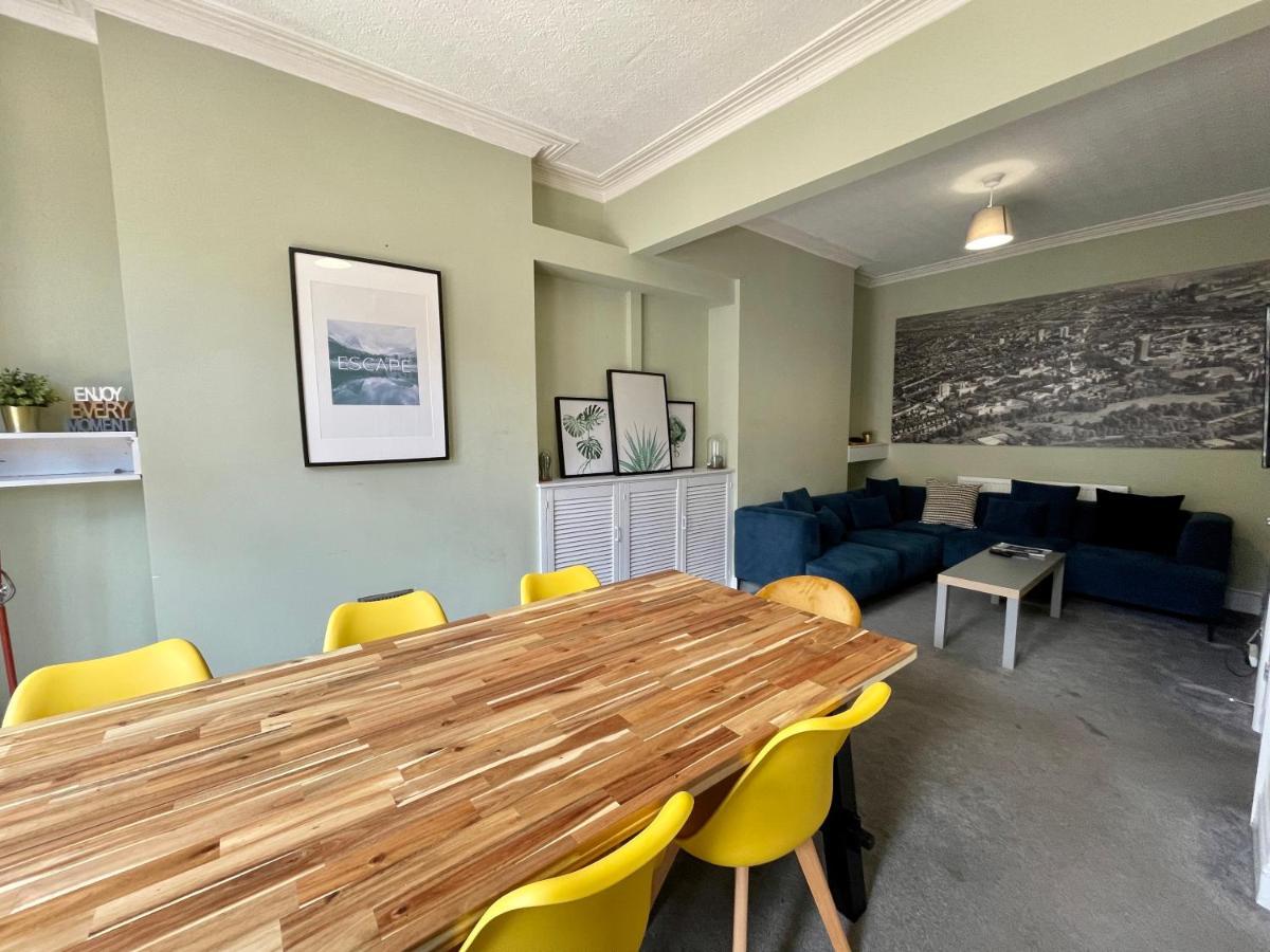 Edwardian City Centre House For Big Groups, Offroad Parking & Hot Tub! 卡迪夫 外观 照片