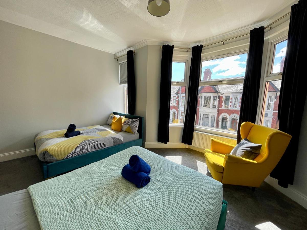 Edwardian City Centre House For Big Groups, Offroad Parking & Hot Tub! 卡迪夫 外观 照片
